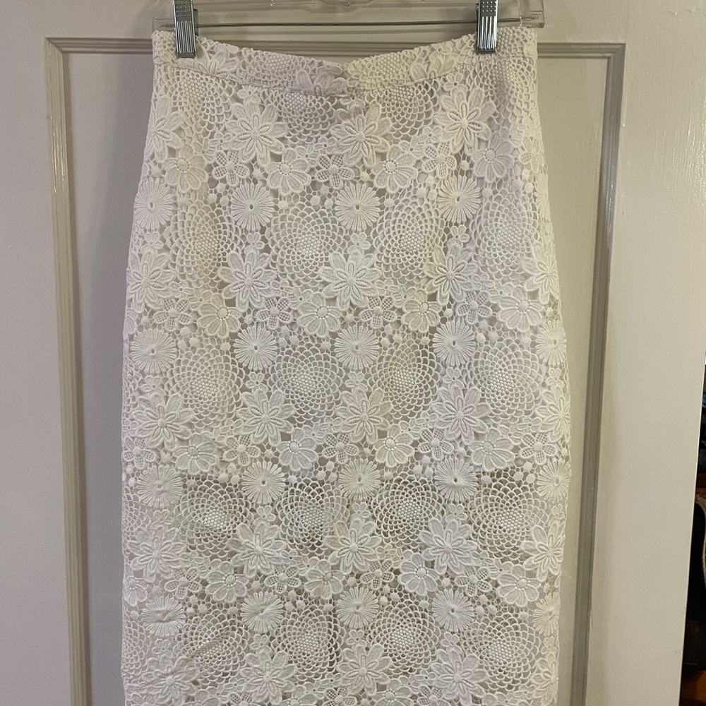 Topshop Crochet Whimsical Fairy Feminine White Floral Lace Pencil Skirt
